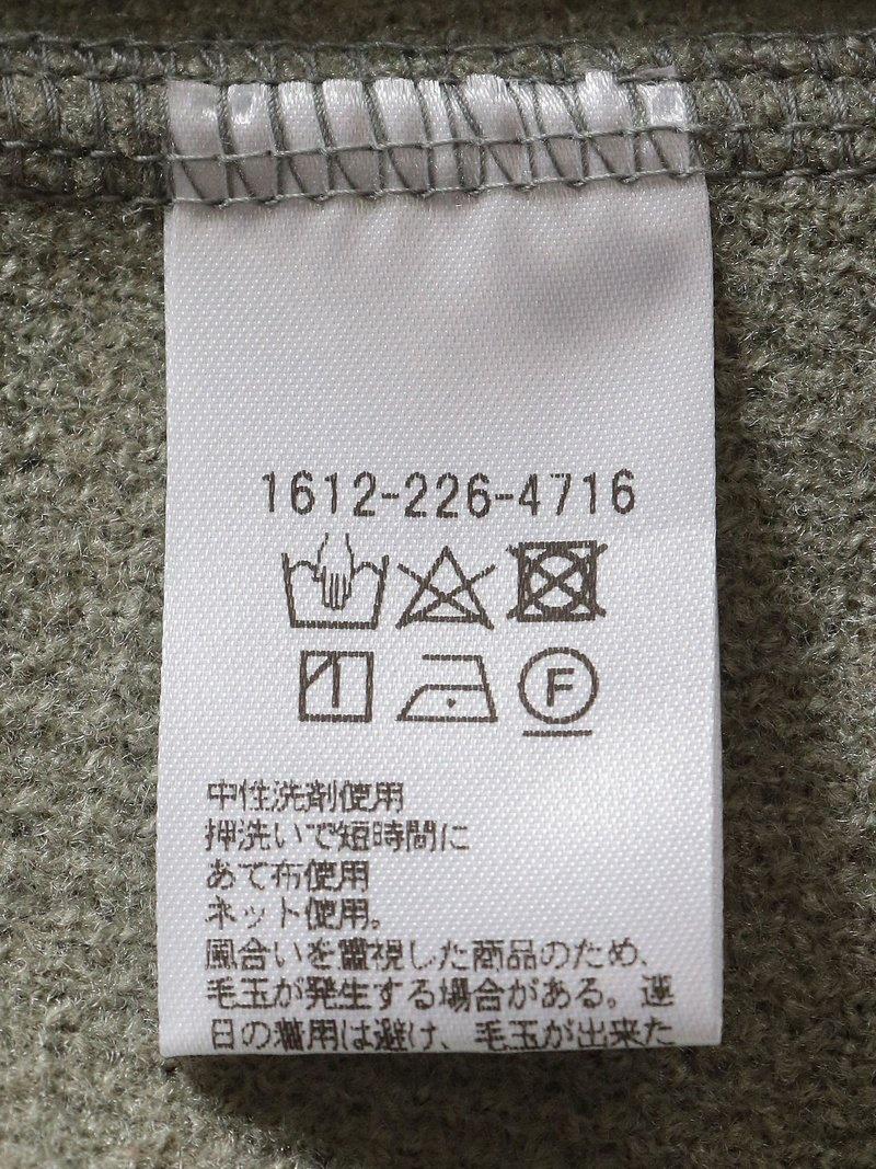 BY バックスナップショートプルオーバーカットソー
