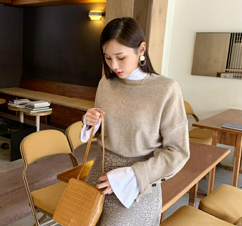 スリーブボタンニット・全3色・b56107 レディース【tops】【韓国 ファッション トップス ニット ニットトップス ロングスリーブ 長袖 ラウンドネック ボタン シンプル カジュアル ルーズ ゆったり 単色 無地 大人 秋 冬】