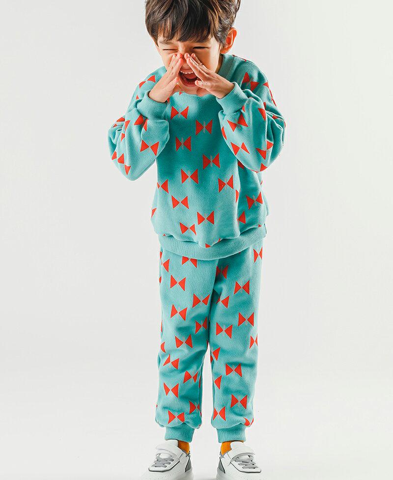 裏起毛パターンスウェット上下SET・p007790 キッズ【3~8才】【set】【セットアップ setup トップス スウェット トレーナー 長袖 パンツ ズボン 裏起毛 総柄 カジュアル 女の子 男の子 韓国 韓国子供服 子供 こども 子供服 こども服】【KIDS】