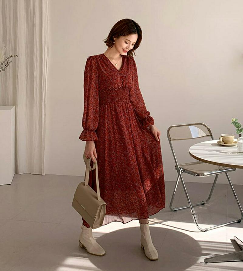 シャーリング花柄ワンピース・全2色・e60908 レディース【ops】【韓国 ファッション ワンピース ロングワンピース パフスリーブ 長袖 花柄 小花柄 シャーリング Vネック 鎖骨 デコルテ シフォン フレア 揺れ感 大人 春 秋】