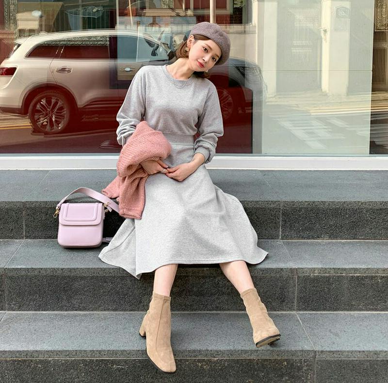 【只今10%OFF】裏起毛フレアスウェットワンピース・全3色・t61549 レディース【ops】【韓国 ファッション ワンピース ロングワンピース スウェットワンピース フレア 長袖 ラウンドネック リブ 裏起毛 シンプル 単色 無地 カジュアル ラフ 秋 冬】
