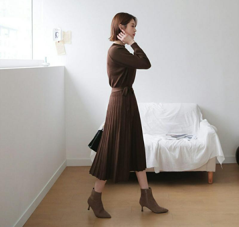 ストラップ付プリーツニットワンピース・全2色・b60947 レディース【ops】【韓国 ファッション ワンピース ロングワンピース ニットワンピース ラグランスリーブ 長袖 ハーフネック プリーツ フレア ストラップ 大人 上品 秋 冬】