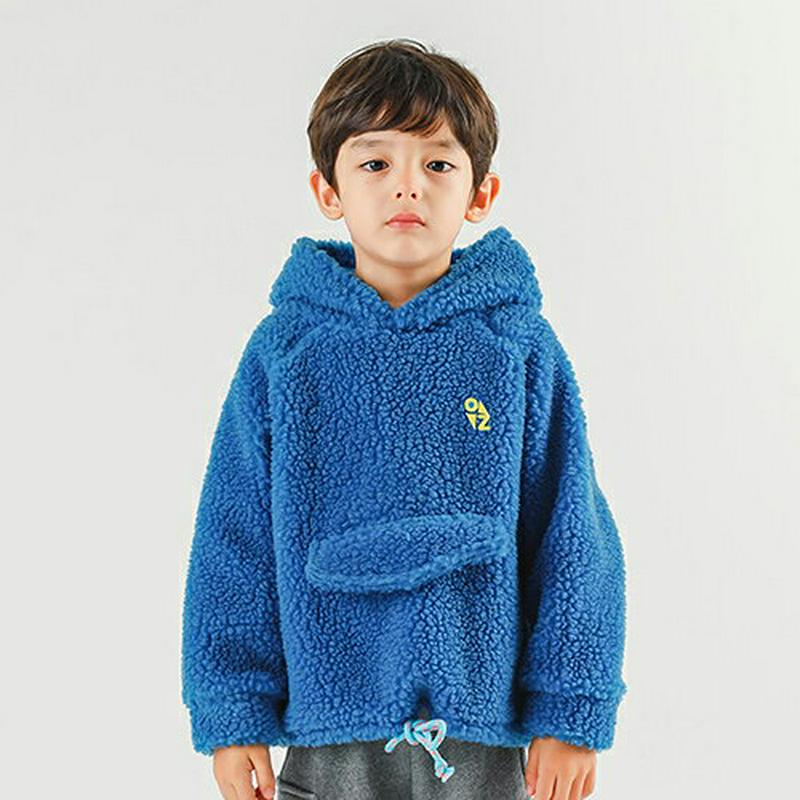 エコファードロストフラップフーディ・p007845 キッズ 【3~8才】【tops】【韓国 ファッション トップス フード パーカー ボア フェイクファー 長袖 ルーズ 女の子 男の子 ユニセックス キッズ 子供 子供用 幼稚園 通学 通園 小学生 秋 冬】【KIDS】