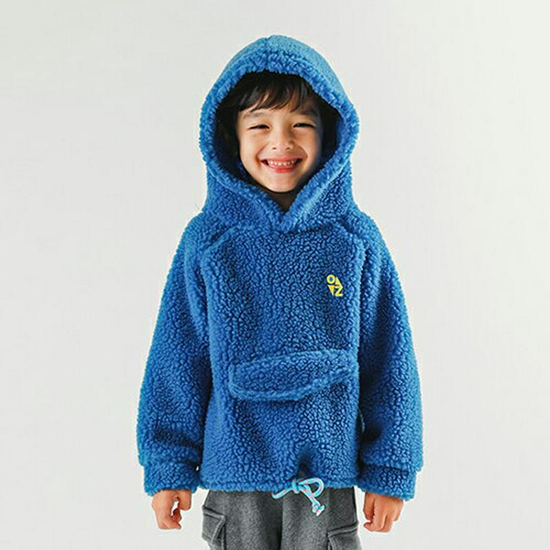 エコファードロストフラップフーディ・p007845 キッズ 【3~8才】【tops】【韓国 ファッション トップス フード パーカー ボア フェイクファー 長袖 ルーズ 女の子 男の子 ユニセックス キッズ 子供 子供用 幼稚園 通学 通園 小学生 秋 冬】【KIDS】