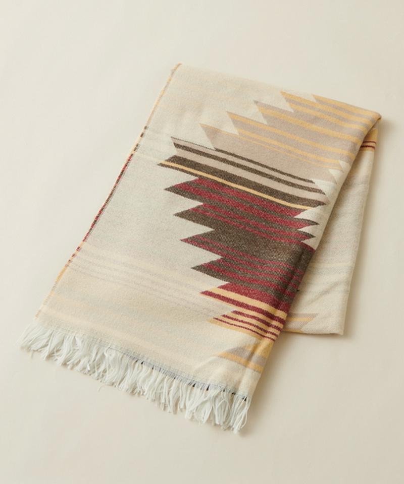 Papillonner パピヨネ の オルテガ柄ストール Parte