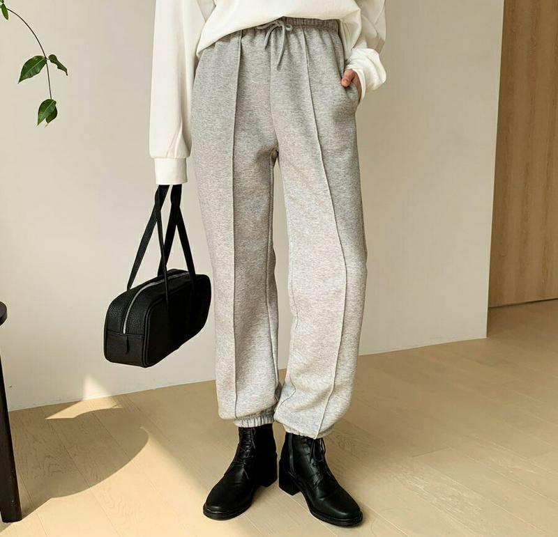 裏起毛ジョガーパンツ・全3色・b56135 レディース【pt】【韓国 ファッション ボトムス ズボン パンツ ロングパンツ ジョガー ジョガーパンツ 裏起毛 センタープレス ストレート シンプル 単色 無地 カジュアル 楽ちん ラフ 秋 冬】