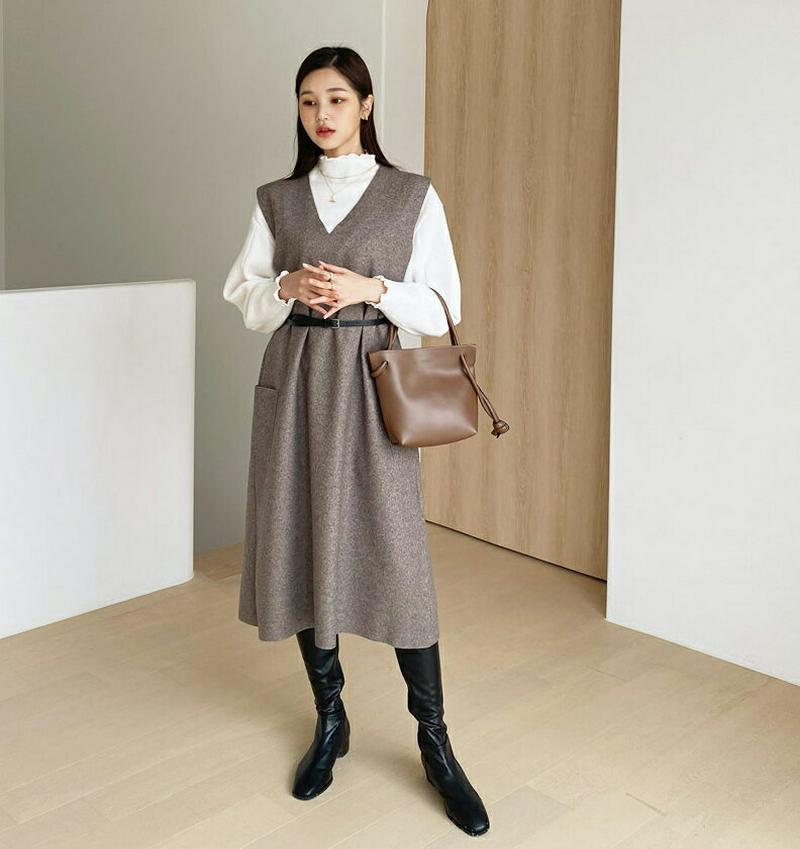 起毛Vネックスリーブレスワンピース・全2色・b56145 レディース【ops】【韓国 ファッション ワンピース ロングワンピース スリーブレス Vネック 深Vネック 起毛 ヘリンボーン 生地 ポケット シンプル シック 上品 大人 秋 冬】