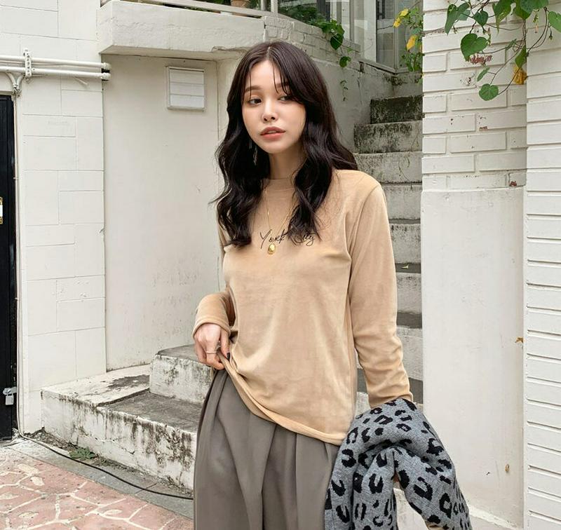 【新作10%OFF】ベロアレタリングTシャツ・全4色・t64794 レディース【tops】【韓国 ファッション トップス Tシャ