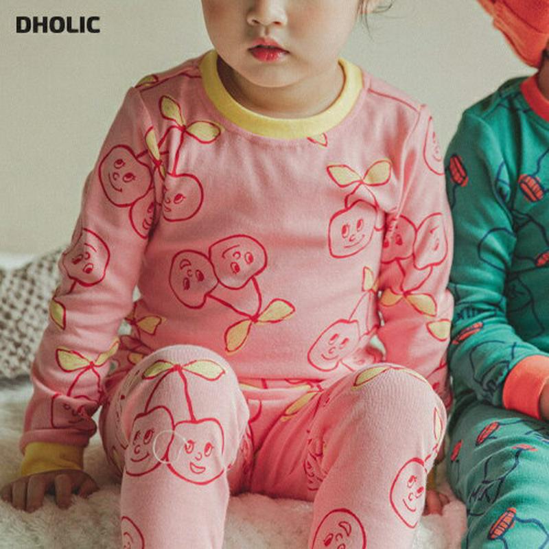 スマイルチェリー柄パジャマSET(ピンク)・p008023 キッズ【3~8才】【uw】【パジャマ 部屋着 ルームウェア セット 上下 トップス 長袖 パンツ ズボン スマイル さくらんぼ サクランボ 女の子 男の子 韓国 韓国子供服 子供 子供服 こども服】【KIDS】