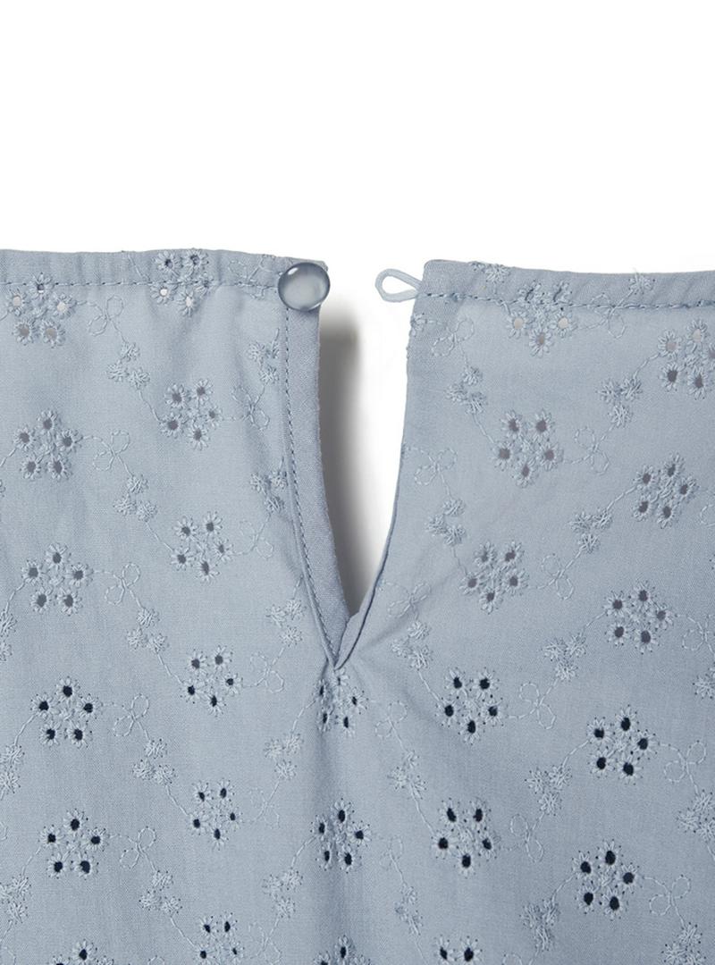 刺繍フリルペプラムブラウス