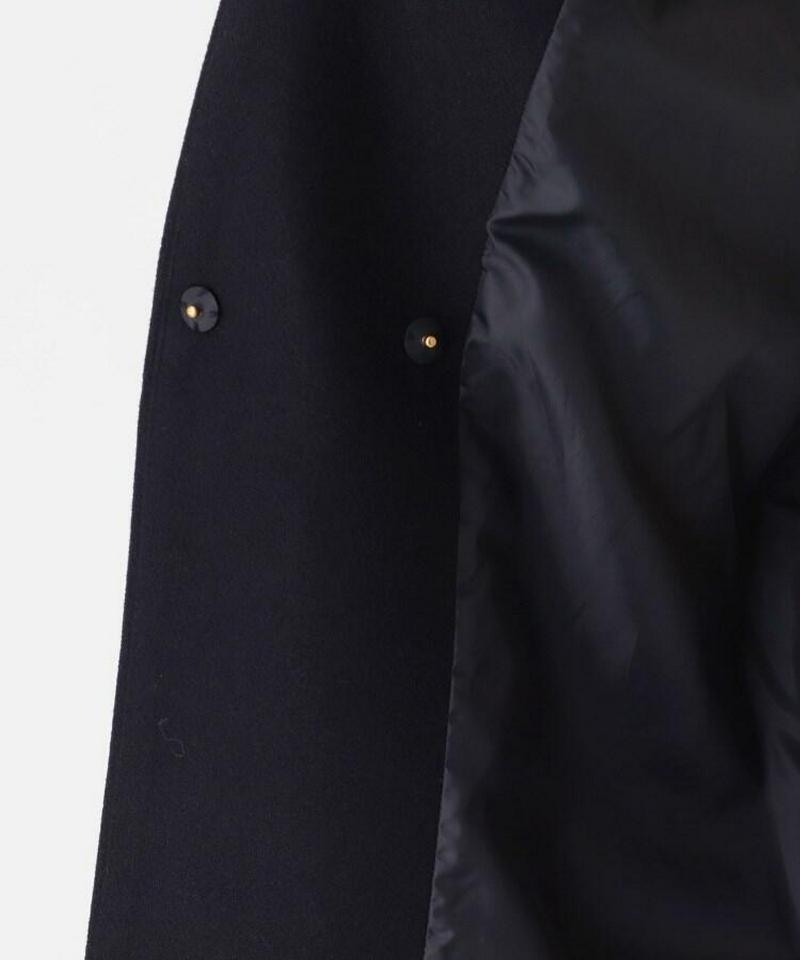Vネックダブルブレステッド比翼コート