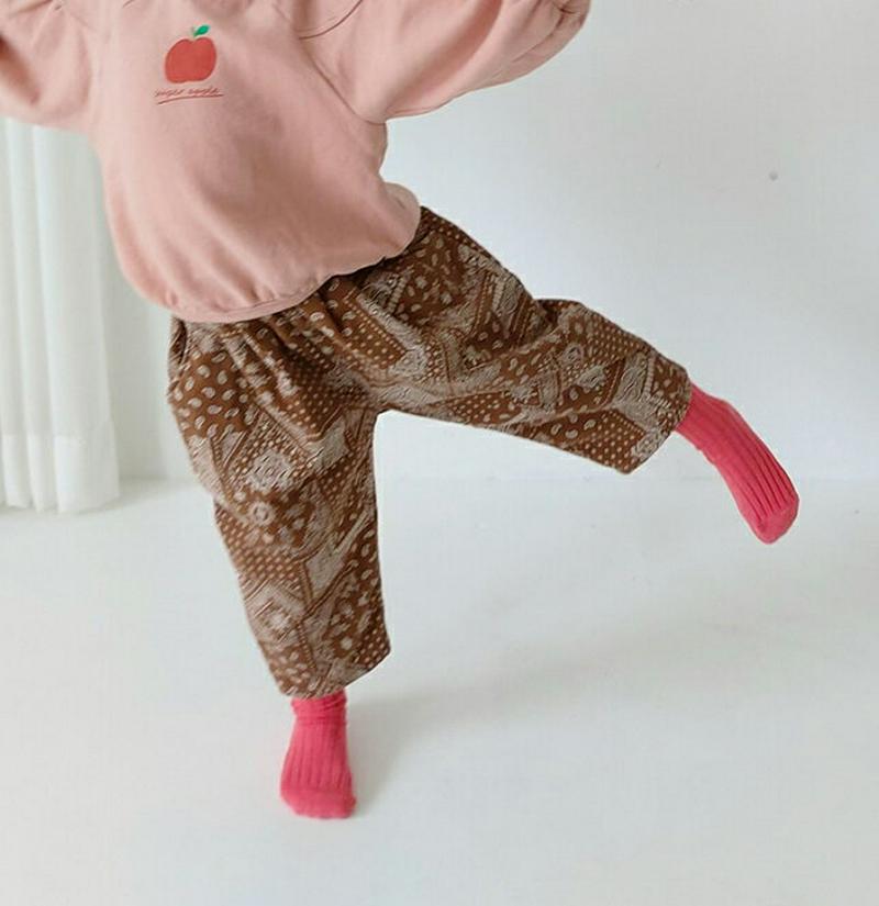 【キッズ30%OFF】裏起毛ペイズリーパンツ・u08319 キッズ【3~8才】【pt】【パンツ ズボン ロングパンツ 長ズボン ペイズリー柄 裏起毛 カジュアル ラフ ウエストゴム 女の子 男の子 冬 韓国 韓国子供服 子供 こども 子供服 こども服】【KIDS】
