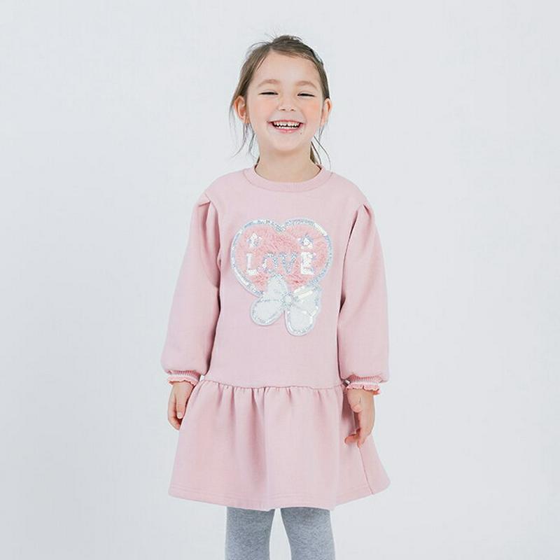 裏起毛ファーポイントワンピース・p008288 キッズ【3~8才】【ops】【ワンピース ひざ上 裏起毛 ファー ミディ丈 ミディワンピース 長袖 ロゴ 可愛い かわいい ガーリー 冬 韓国 韓国子供服 子供 こども 子供服 こども服】【KIDS】