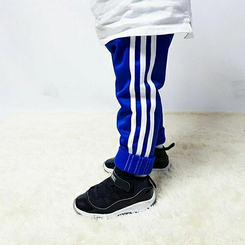 【キッズ30%OFF】裏起毛トリプルラインパンツ・u08295 キッズ【3~8才】【pt】【パンツ ズボン サイドライン ラインパンツ 裏起毛 カジュアル ラフ スポーティー ラフ 女の子 男の子 冬 韓国 韓国子供服 子供 こども 子供服 こども服】【KIDS】