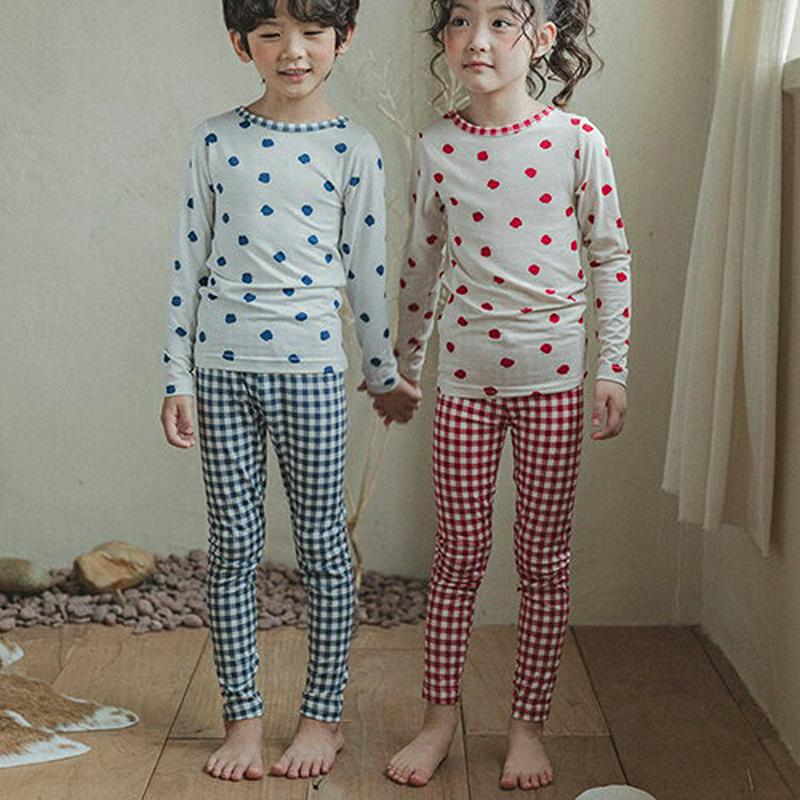 アップルパジャマSET(ネイビー)・p008237 キッズ【3~8才】【uw】【パジャマ ルームウェア 部屋着 トップス　パンツ チェック柄 ギンガムチェック リンゴ りんご かわいい 女の子 男の子 韓国 韓国子供服 子供 こども 子供服 こども服】【KIDS】