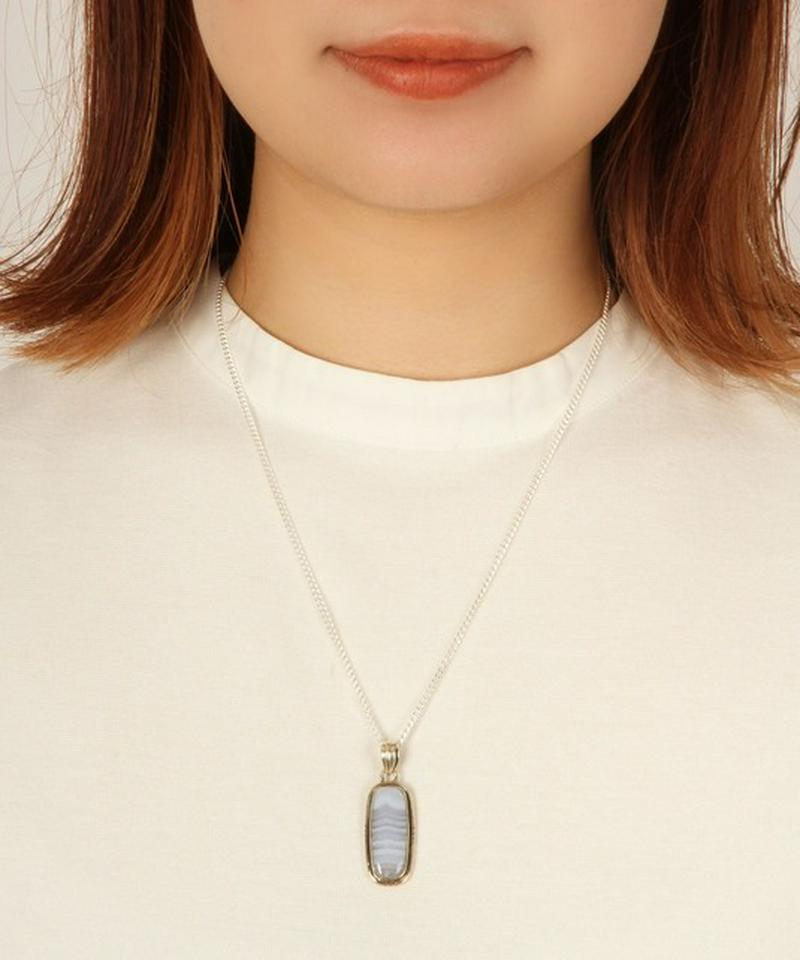 【こだわりのフランス買付】ブルーレースアゲート四角ネックレス