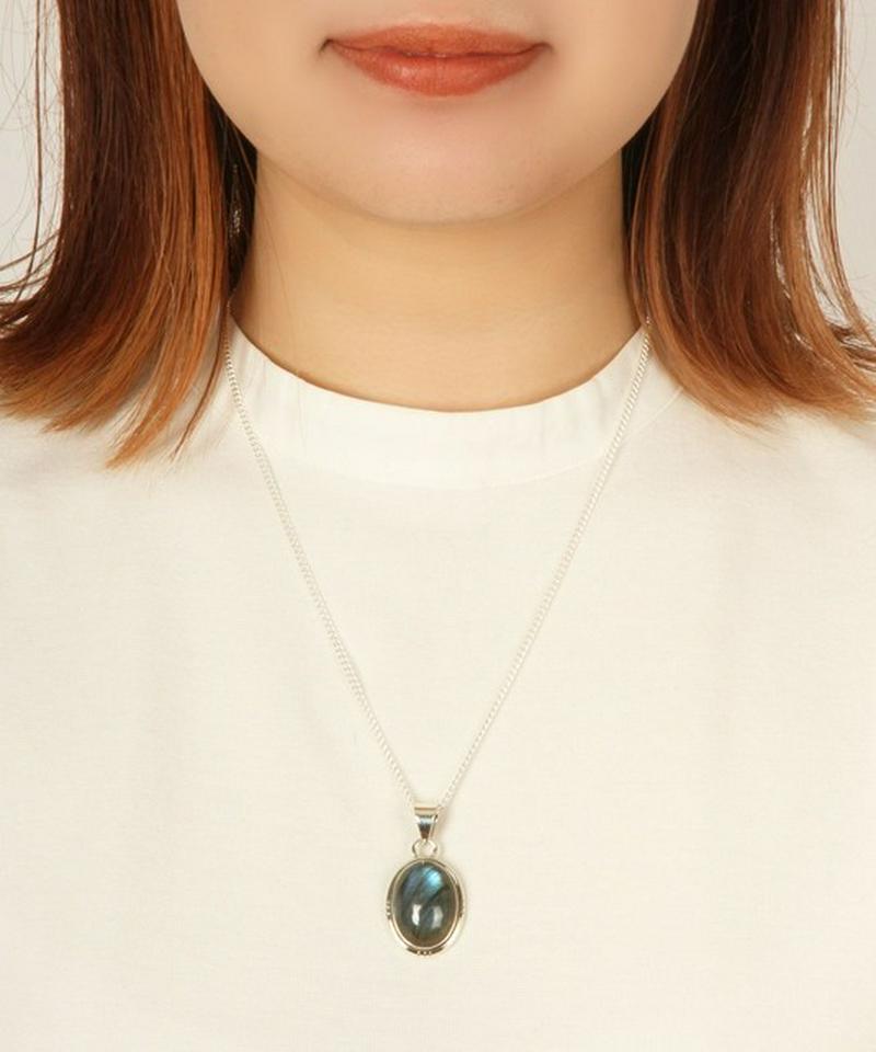 【こだわりのフランス買付】ラブラドライト楕円小ネックレス