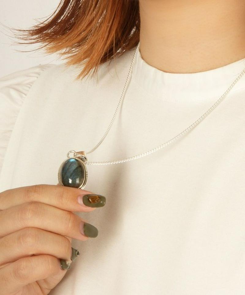 【こだわりのフランス買付】ラブラドライト楕円小ネックレス