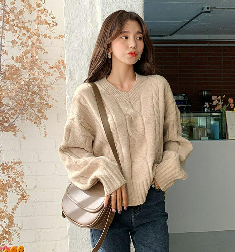 Vネッククロップドニット・全3色・t56167 レディース【tops】【韓国 ファッション トップス ニット ニットトップス 長袖 ロングスリーブ ドロップショルダー Vネック 鎖骨 デコルテ クロップド クロップド丈 ツイスト シンプル カジュアル 秋 冬】
