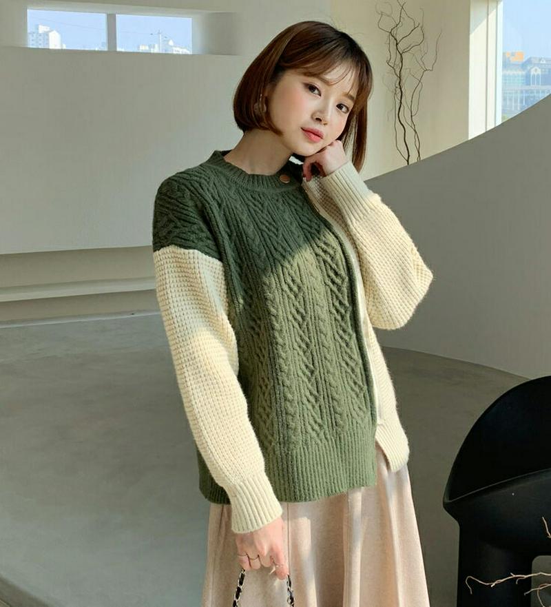 バイカラージップアップニット・全3色・b61627 レディース【tops】【韓国 ファッション トップス ニット ニットトップス 長袖 ロングスリーブ ラウンドネック 配色 バイカラー ジップアップ ボタン スリット ワッフル ツイスト カジュアル 秋 冬】