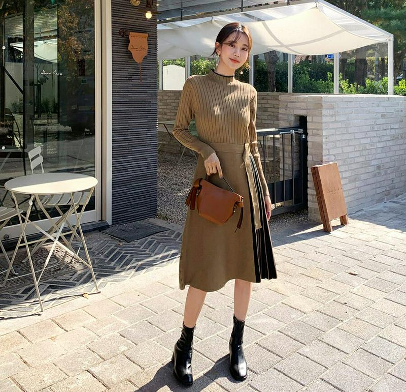 ベルト付配色プリーツワンピース・全2色・e61646 レディース【ops】【韓国 ファッション ワンピース ミディ丈 ミディワンピース ロングスリーブ 長袖 ハーフネック ベルト プリーツ 配色 シンプル フェミニン 大人 上品 秋 冬】