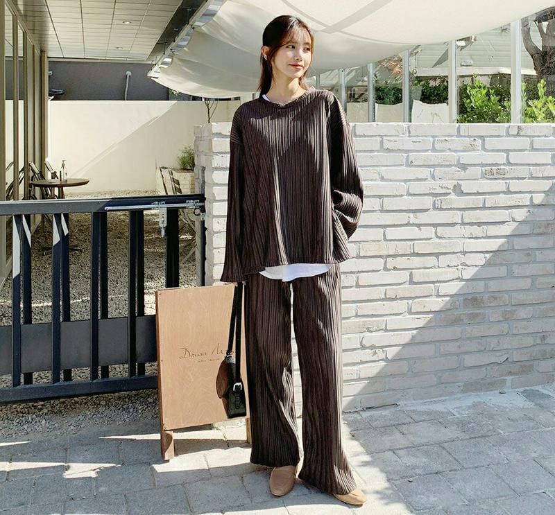 【新作10%OFF】【送料無料】ベロアスリットTシャツ&パンツSET・全2色・t61657 レディース【pt】【韓国 ファッショ