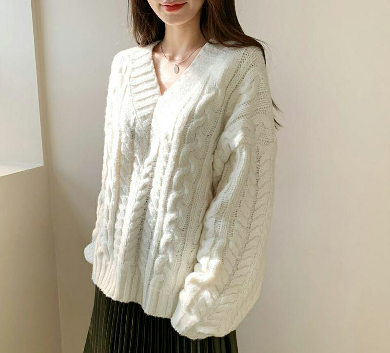 【新作10%OFF】Vネックツイストニット・全2色・b61636 レディース【tops】【韓国 ファッション トップス ニット 