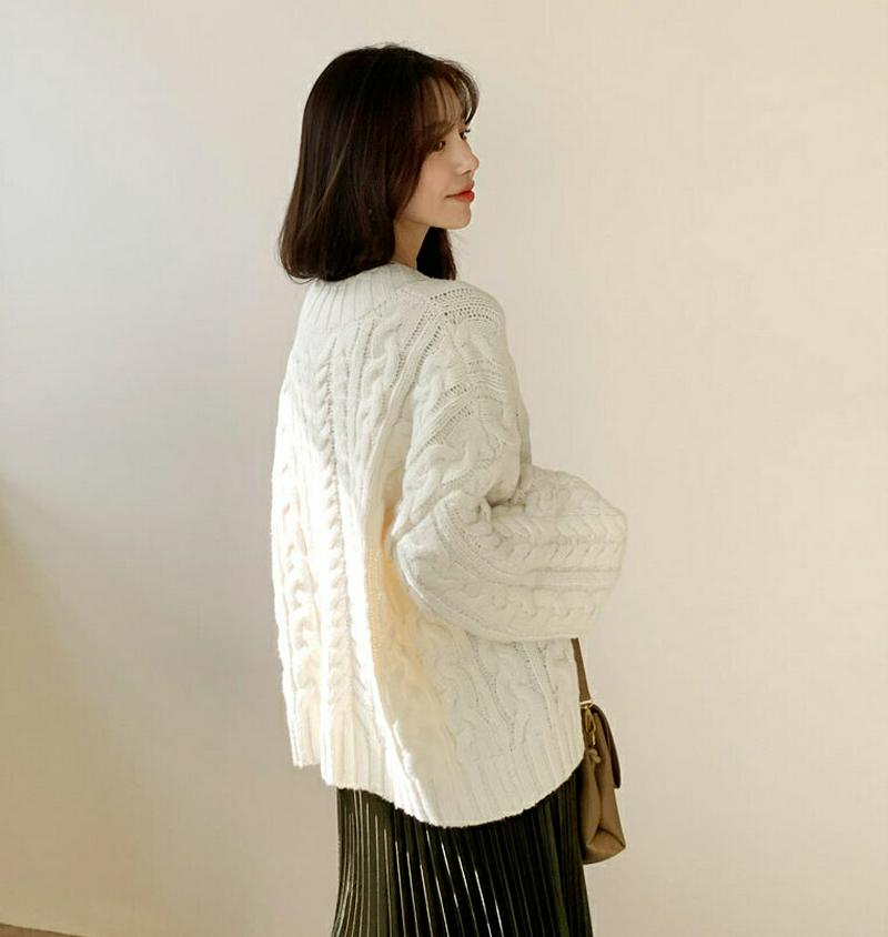【新作10%OFF】Vネックツイストニット・全2色・b61636 レディース【tops】【韓国 ファッション トップス ニット 