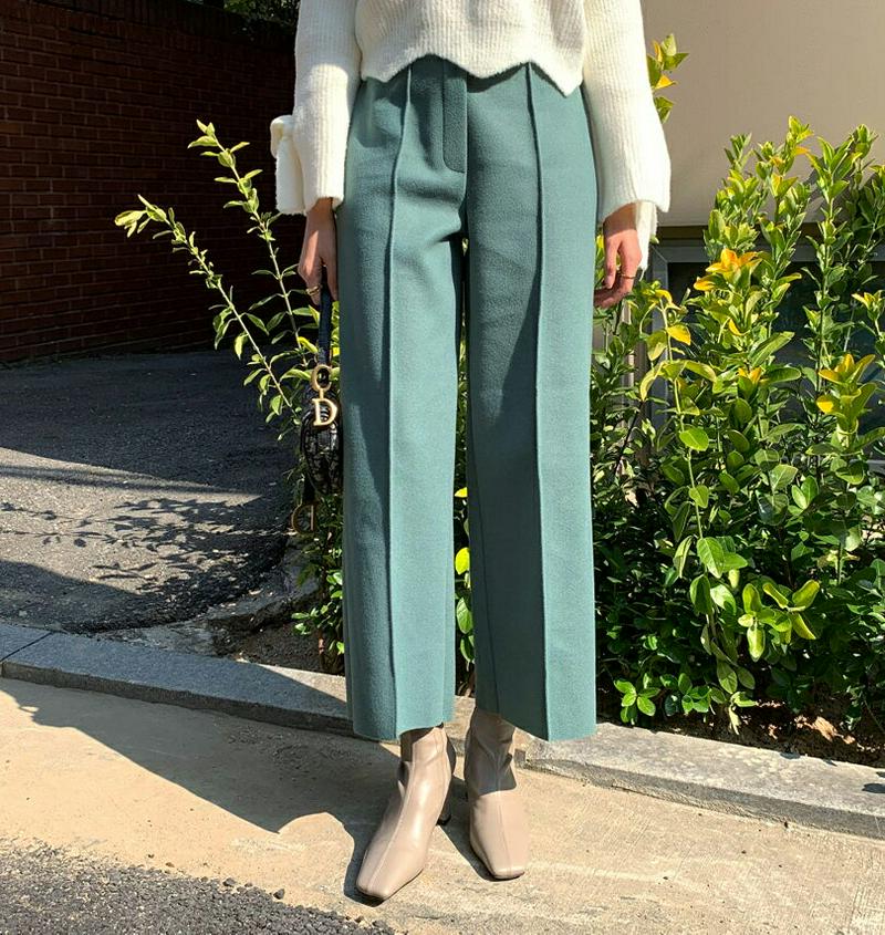 センタープレスワイドスラックス・全4色・e61566 レディース【pt】 韓国ファッション ボトムス ズボン パンツ ロングパンツ ワイドパンツ ストレート センタープレス ハイウエスト バックゴム シンプル 単色 無地 大人 上品 カラーパンツ 高見え 秋 冬 人気