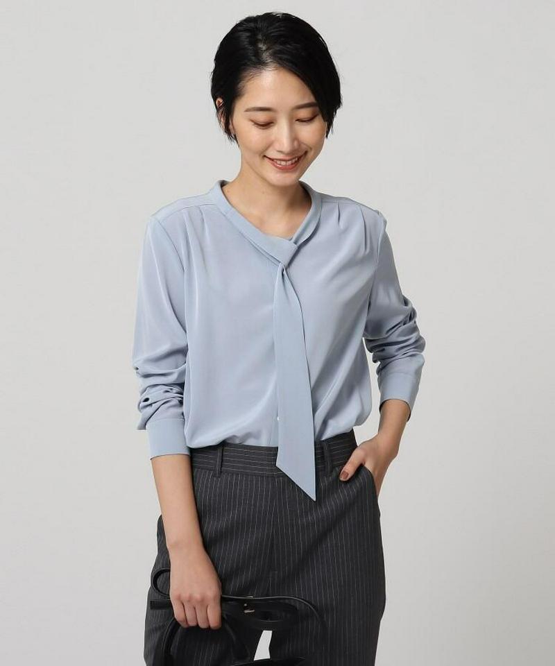 ヴィヨンデシンボウタイブラウス