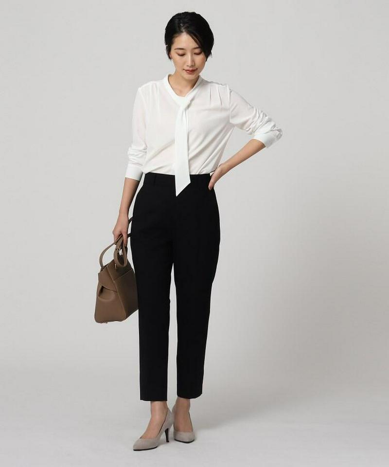 ヴィヨンデシンボウタイブラウス