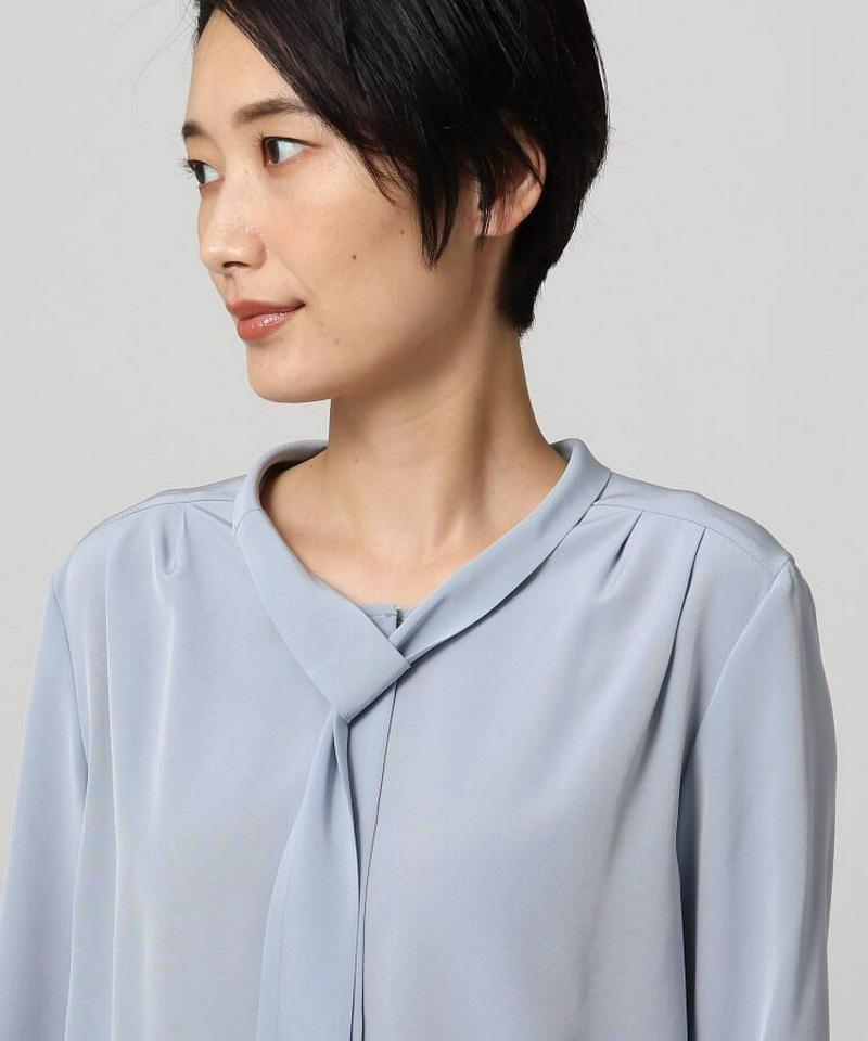 ヴィヨンデシンボウタイブラウス