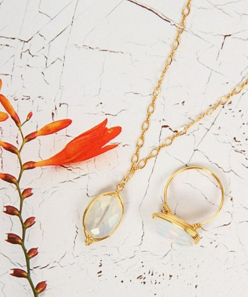 【一発で決まるセットアクセ】 ムーンストーンネックレス＆リングセット