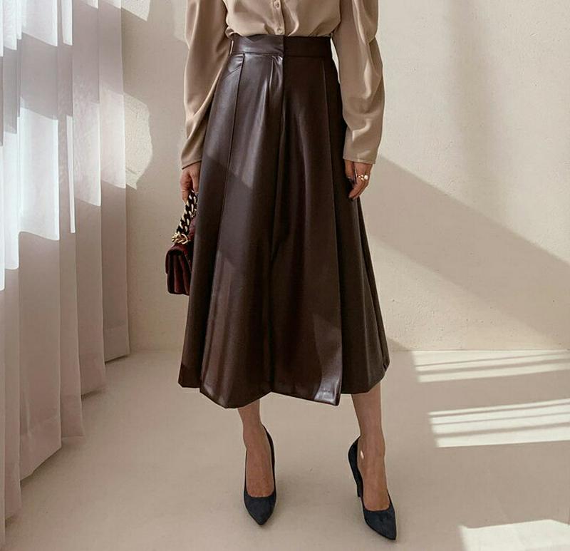 レザー調タックフレアスカート・全2色・b64456 レディース【sk】【韓国 ファッション ボトムス スカート ロング丈 ロングスカート レザー調 タック フレア フレアスカート バックゴム ポケット シンプル 単色 無地 光沢 大人 上品 秋 冬】