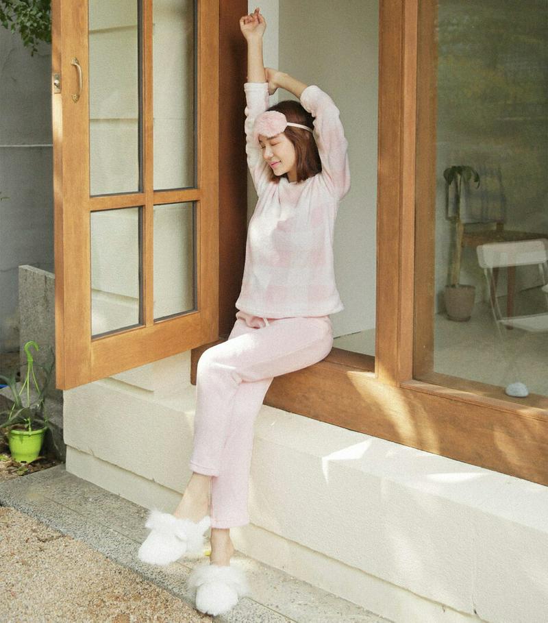 ソフトチェックパジャマSET・全1色・e44282 レディース【uw】 韓国ファッション パジャマ ルームウェア セット 上下セット 長袖 ラウンドネック パンツ ロング丈 ワイド ストレート チェック柄 ゆったり かわいい 秋 冬