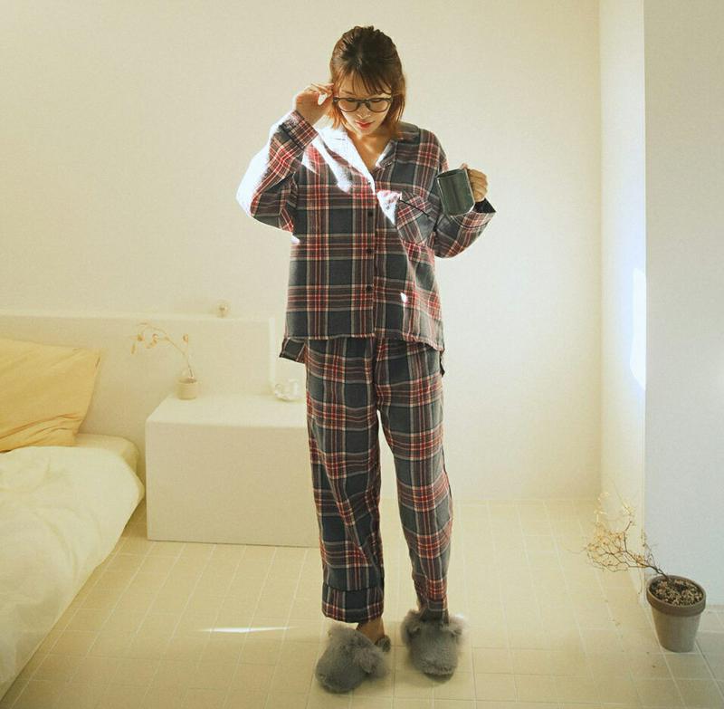 チェックポケットパジャマSET・全2色・d44279 レディース【uw】 韓国ファッション ランジェリー 下着 パジャマ ルームウェア セット 上下セット 長袖 シャツ パンツ ロング丈 ウエストゴム ワイド チェック柄 ポケット ゆったり 秋 冬