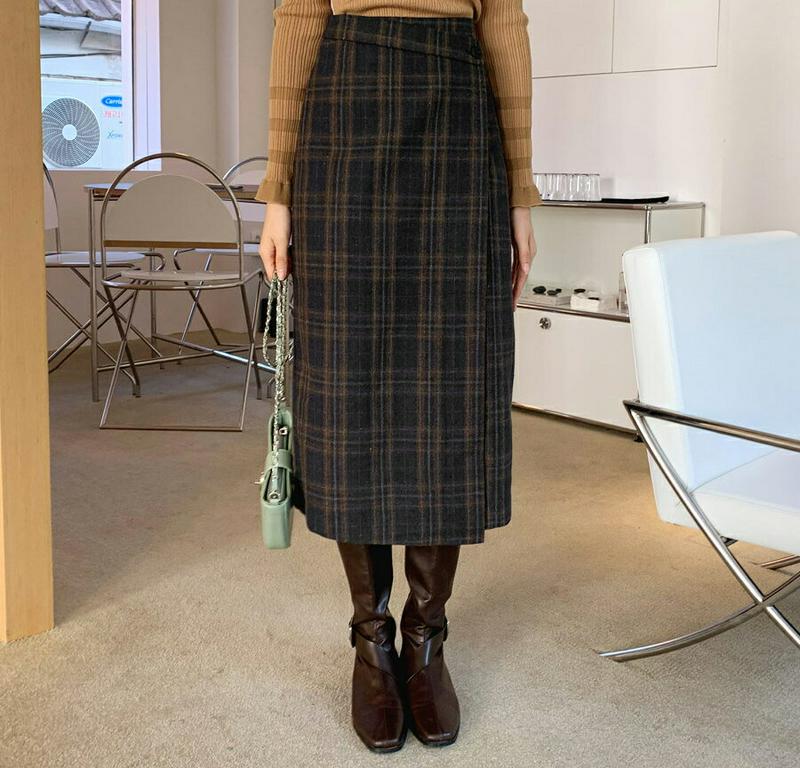 チェックボタンラップスカート・全2色・t61775 レディース【sk】【韓国 ファッション ボトムス スカート ロング丈 ロングスカート ラップスカート チェック柄 ボタン Hライン Hラインスカート バックゴム シンプル 大人 上品 秋 冬】