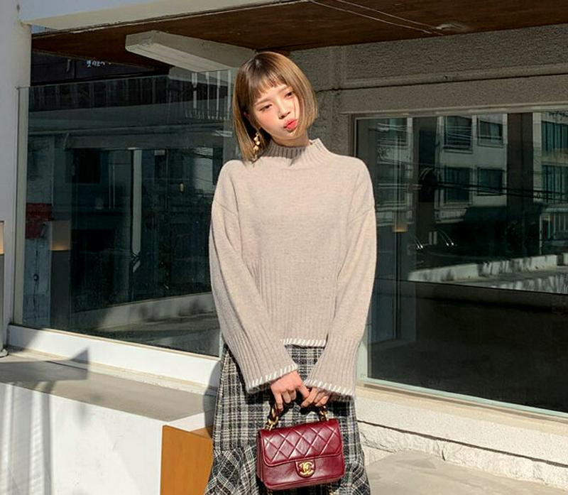 【新作10%OFF】ステッチへムハーフネックニット・全2色・b61801 レディース【tops】【韓国 ファッション トップス ニット ニットトップス ロングスリーブ 長袖 ハーフネック リブ 配色 ステッチ シンプル カジュアル 高級感 大人 上品 秋 冬】