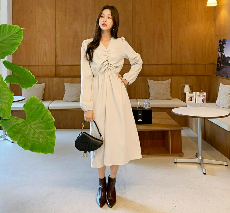 ギャザーVネックワンピース・全3色・t61805 レディース【ops】【韓国 ファッション ワンピース ロングワンピース 長袖 ロングスリーブ Vネック 鎖骨 デコルテ ギャザー ウエストゴム フレア シンプル 大人 秋 冬】