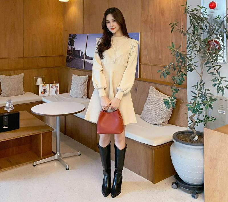 レースラインニットワンピース・全2色・t61807 レディース【ops】【韓国 ファッション ワンピース ミニ丈 ショート ミニワンピース ニットワンピース フレア レース リブ ラウンドネック 長袖 パフスリーブ シンプル ガーリー 大人 秋 冬】