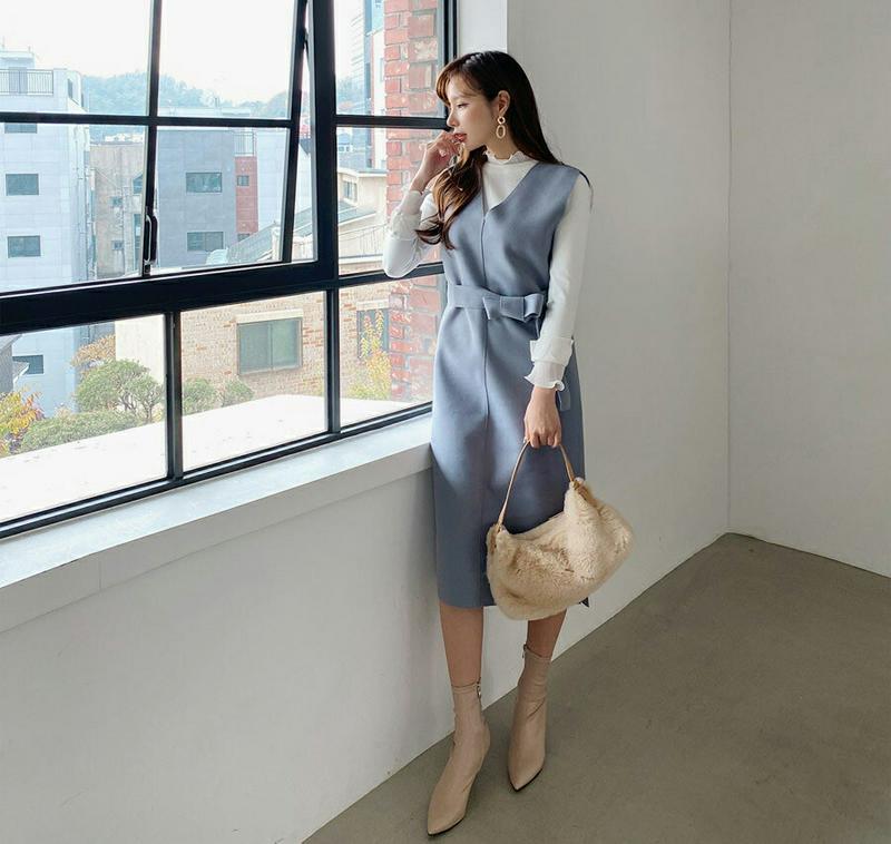 ストラップ付ノースリーブワンピース・全3色・e65219 レディース【ops】 韓国ファッション ワンピース ロング丈 スリーブレス ノースリーブ Vネック 学校行事 オフィスカジュアル Hライン スリット ストラップ シンプル 無地 大人 秋 冬 ハイホリHIHOLLI