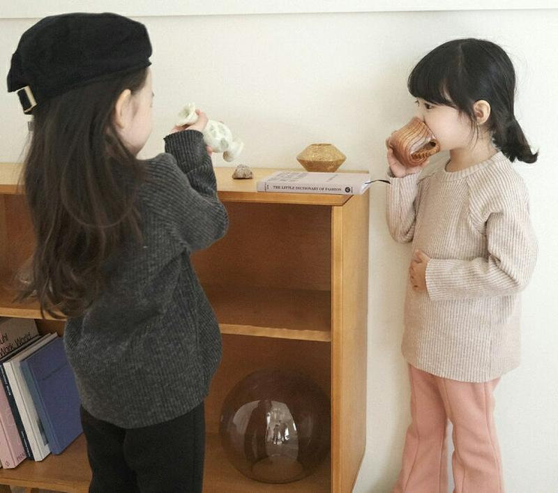 【キッズ20%OFF】コーデュロイ長袖Tシャツ(kids)・u08915 キッズ【3~8才】【tops】【トップス Tシャツ 長袖 コーデュロイ 単色 無地 シンプル カジュアル ラフ 女の子 男の子 秋 冬 韓国 韓国子供服 子供 こども 子供服 こども服】【KIDS】