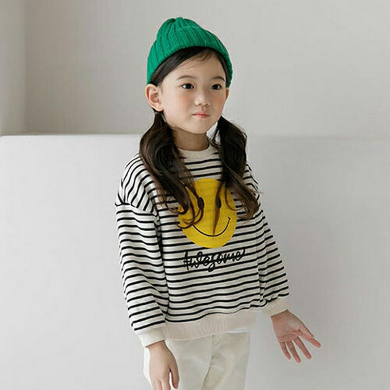 【キッズ20%OFF】裏起毛ビックスマイルスウェット・u08462 キッズ【9~17才】【tops】【トップス スウェット トレーナー 長袖 スマイル 裏起毛 カジュアル ラフ　女の子 男の子 冬 韓国 韓国子供服 子供 こども 子供服 こども服】【KIDS】