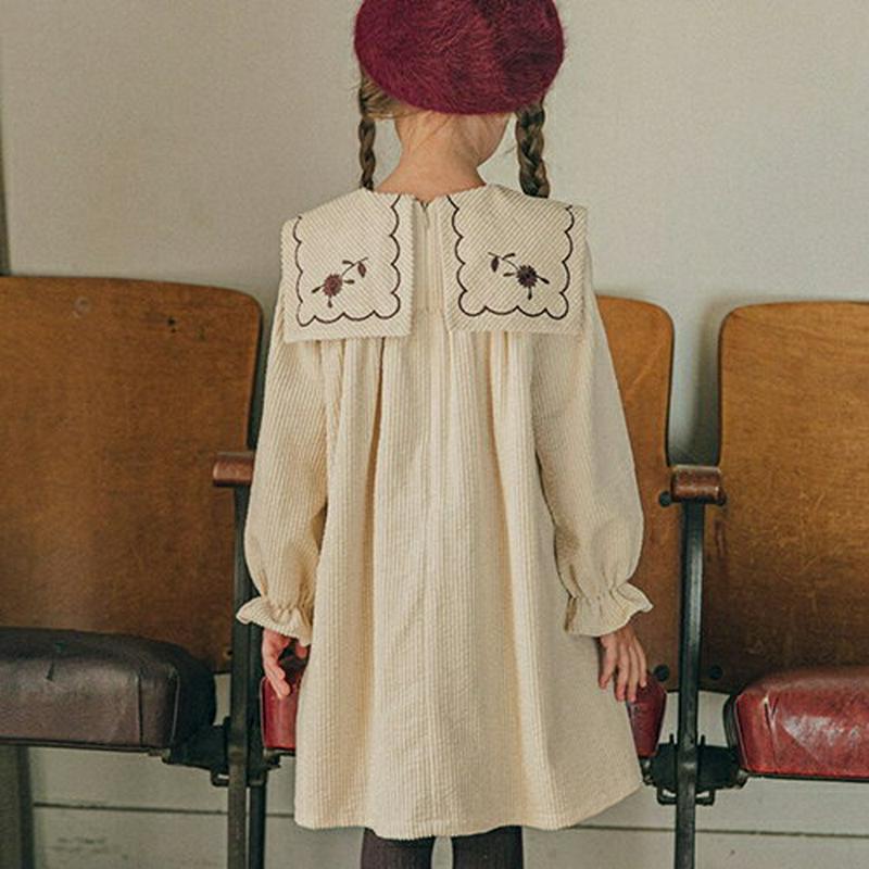 【キッズ20%OFF】コーデュロイ刺繍ワンピース・u08745 キッズ【3~8才】【ops】【ワンピース ミディ丈 ミディワンピース 長袖 コーデュロイ 刺繍 花 フラワー 可愛い かわいい 襟コンシャス 女の子 秋 冬 韓国 韓国子供服 子供 こども 子供服 こども服】【KIDS】