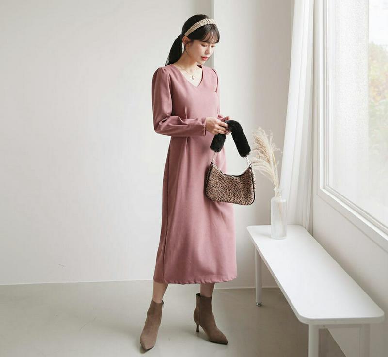 Vネックタックワンピース・全3色・t61074 レディース【ops】【韓国 ファッション ワンピース ロングワンピース 長袖 ロングスリーブ Vネック 鎖骨 デコルテ タック リボン スリム シンプル 単色 無地 大人 フェミニン 秋 冬】