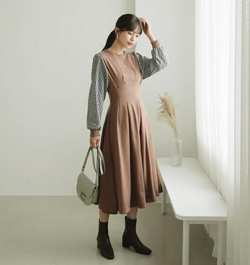 裏起毛チェックスリーブワンピース・全2色・b61075 レディース【ops】【韓国 ファッション ワンピース 長袖 ロングスリーブ ラウンドネック チェック柄 異素材 ギンガムチェック 裏起毛 タック フレア コントラスト カジュアル 秋 冬】