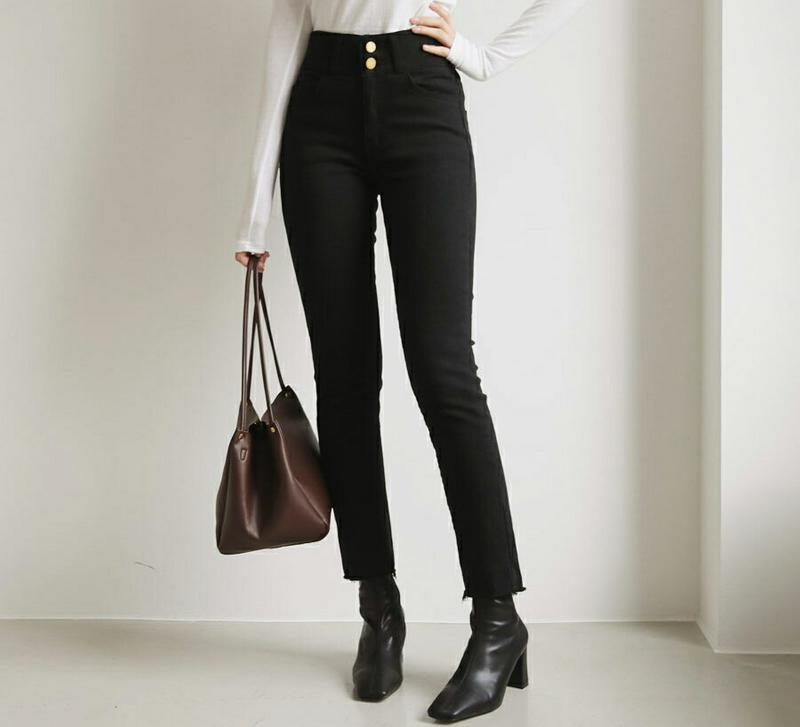 裏起毛ツーボタンスキニーパンツ・全4色・t61110 レディース【pt】【韓国 ファッション ボトムス ズボン パンツ ロングパンツ スキニーパンツ 裏起毛 シンプル ハイウエスト スリム カットオフ 単色 無地 カジュアル 秋 冬】