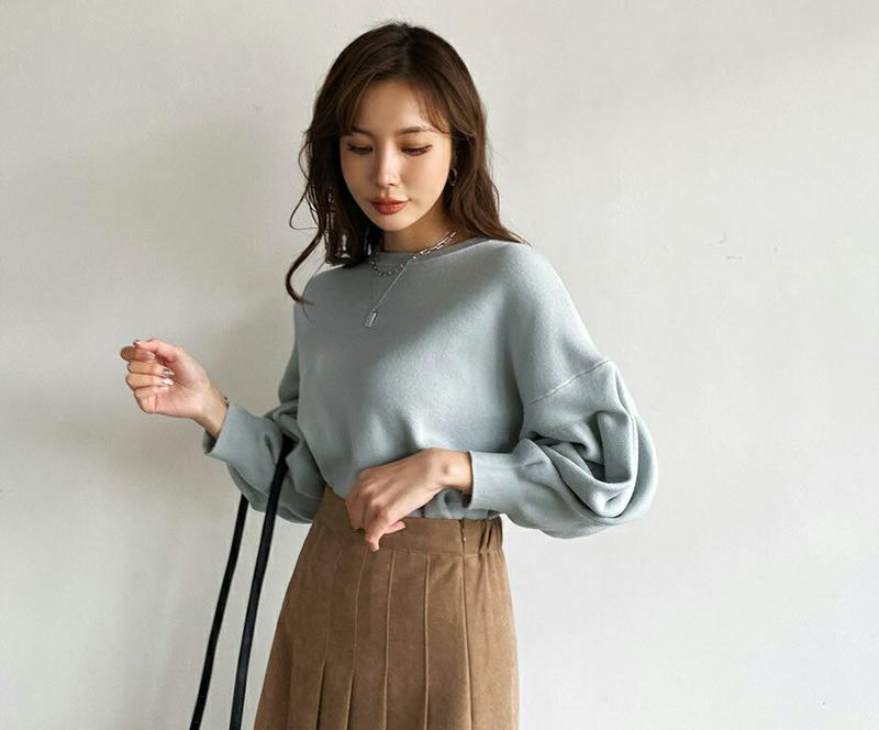 【只今10%OFF】パフスリーブニット・全4色・b65204 レディース【tops】【韓国 ファッション トップス ニット ニットトップス パフスリーブ 長袖 ドロップショルダー ボリューム袖 ラウンドネック タック シンプル 単色 無地 カジュアル ラフ 秋 冬】【ハイホリHIHOLLI】