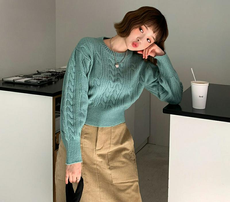 【只今15%OFF】クロップドケーブルニット・全4色・t56293 レディース【tops】【韓国 ファッション トップス ニット ニットトップス パフスリーブ 長袖 ボリューム袖 ラウンドネック クロップド クロップド丈 ケーブルニット ツイスト シンプル カジュアル ガーリー 秋 冬】