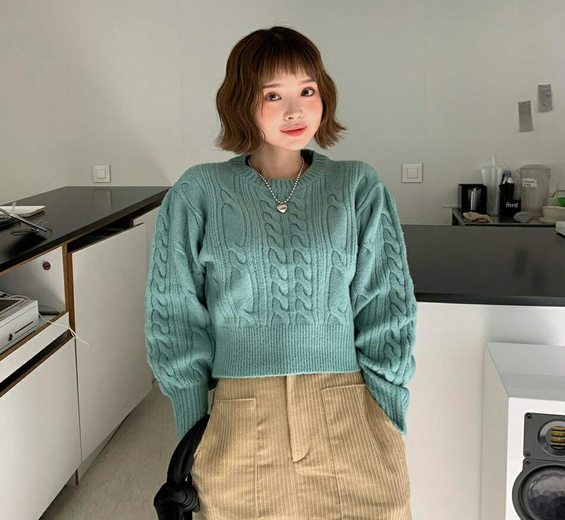 【只今15%OFF】クロップドケーブルニット・全4色・t56293 レディース【tops】【韓国 ファッション トップス ニット ニットトップス パフスリーブ 長袖 ボリューム袖 ラウンドネック クロップド クロップド丈 ケーブルニット ツイスト シンプル カジュアル ガーリー 秋 冬】